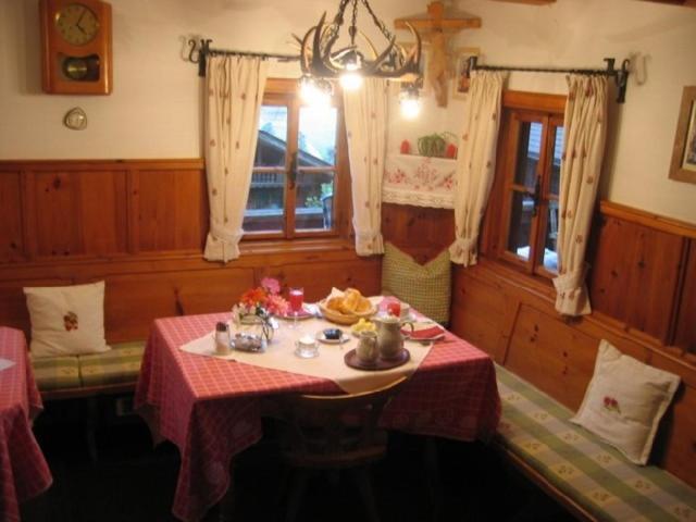 Gaestehaus Leirerhaeusl Alpbach Exteriör bild