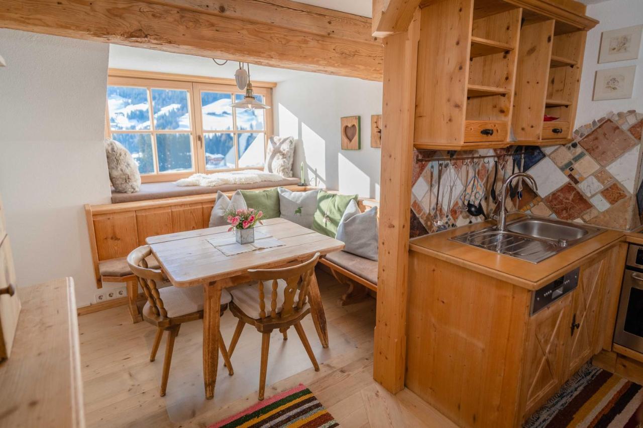 Gaestehaus Leirerhaeusl Alpbach Exteriör bild